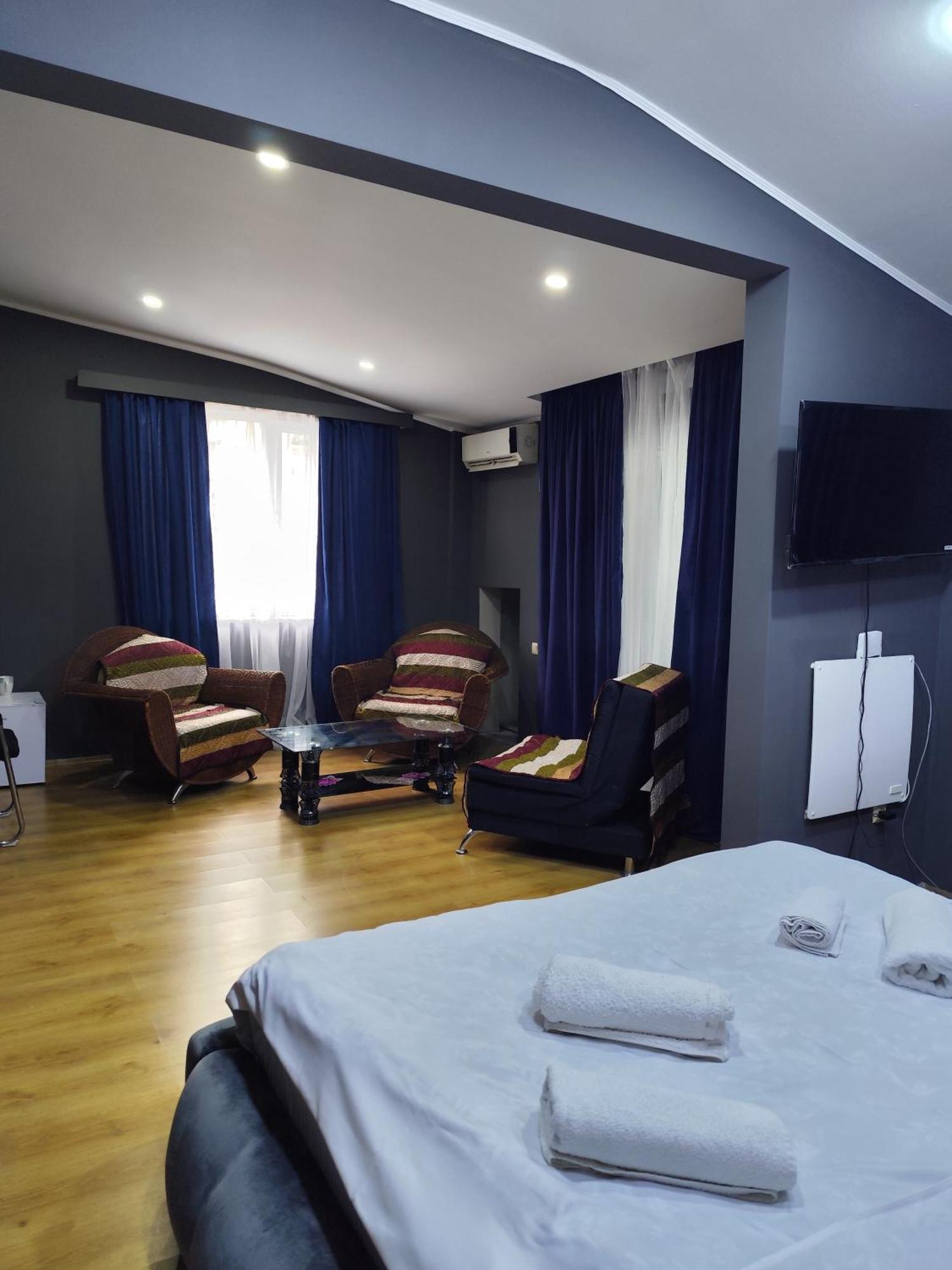 Hotel 770 Батуми Экстерьер фото